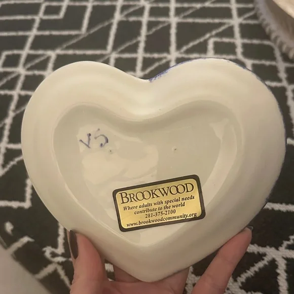 Heart-Shaped Texas Flag Decorative Plate - Picture 2 of 2